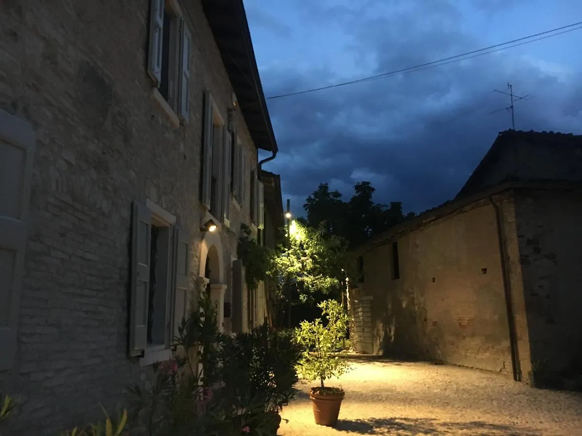Locanda Sottolaluna Viano Gasthof